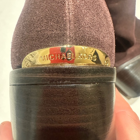 Michael Kors Paulette brown knee high suede boots . - Picture 3 of 9